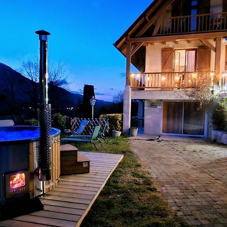 La Bigourdane Grand Gite Confortable & Spa カンパン エクステリア 写真