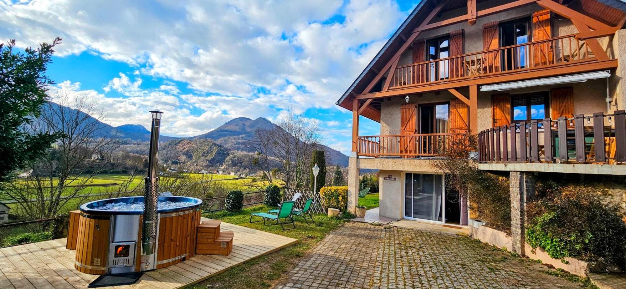 La Bigourdane Grand Gite Confortable & Spa カンパン エクステリア 写真