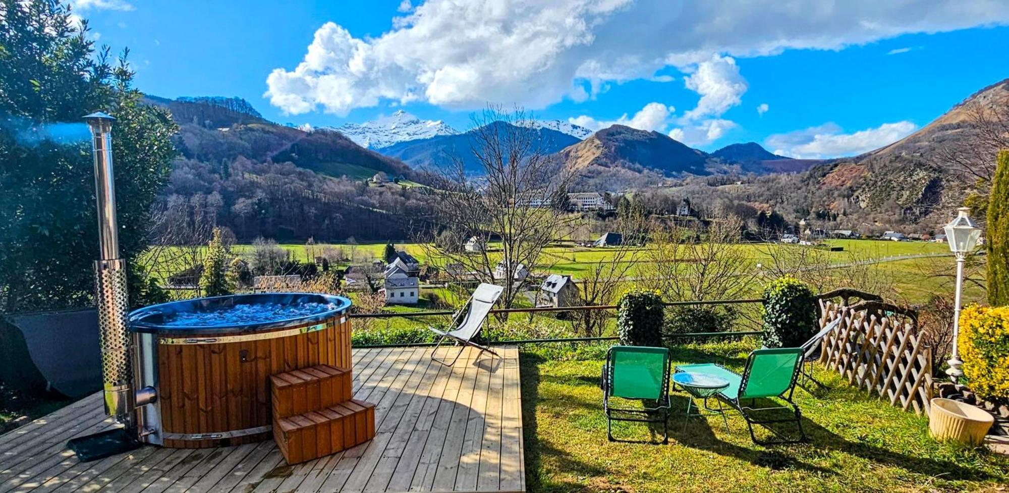 La Bigourdane Grand Gite Confortable & Spa カンパン エクステリア 写真